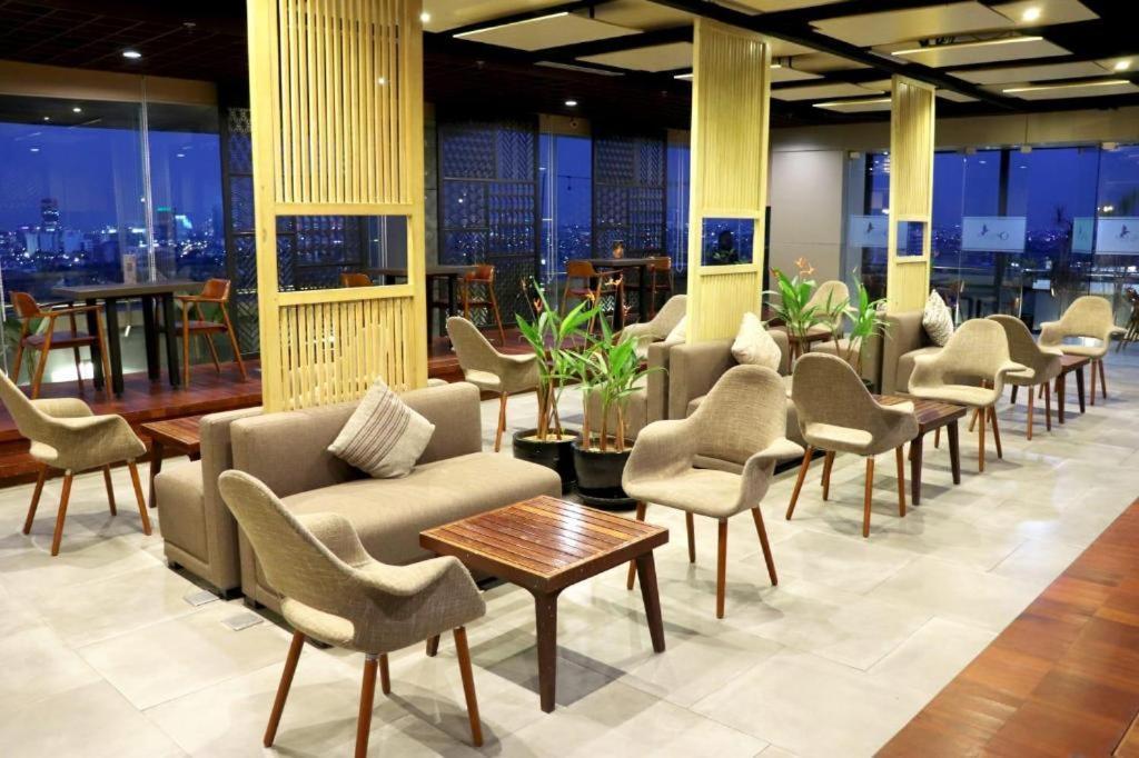 Hotel Grandhika Iskandarsyah Jakarta Exterior photo