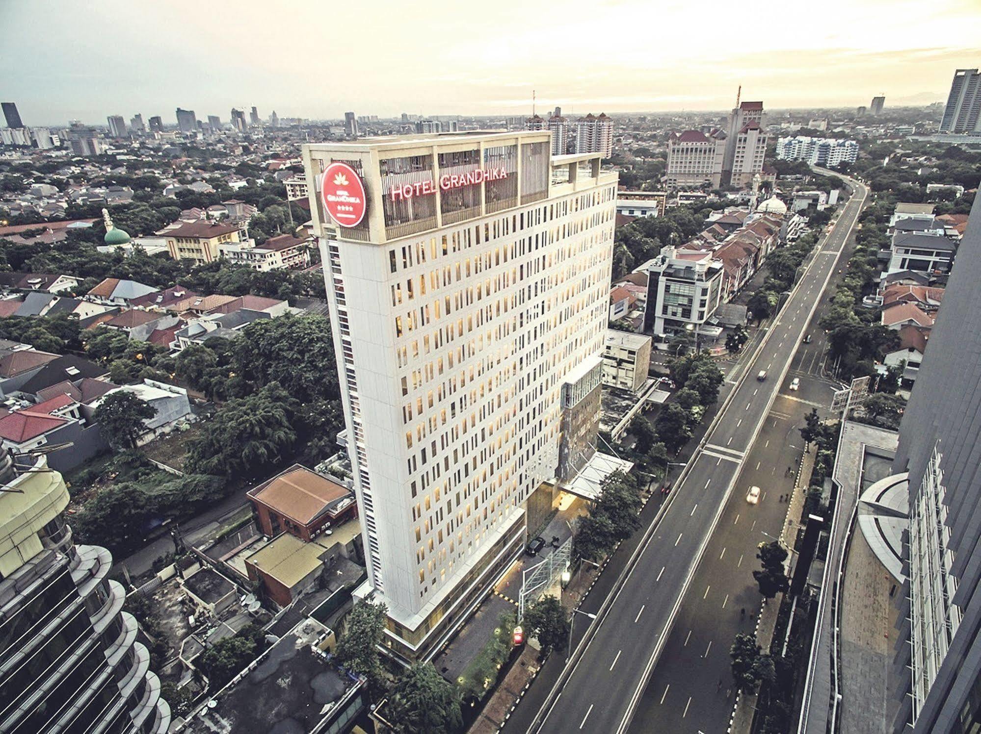 Hotel Grandhika Iskandarsyah Jakarta Exterior photo